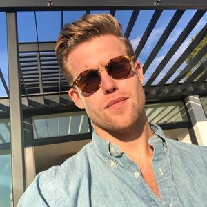 Meet your Posher, John